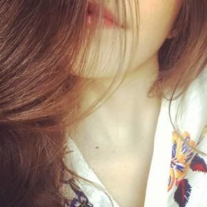 Meet your Posher, Yamile